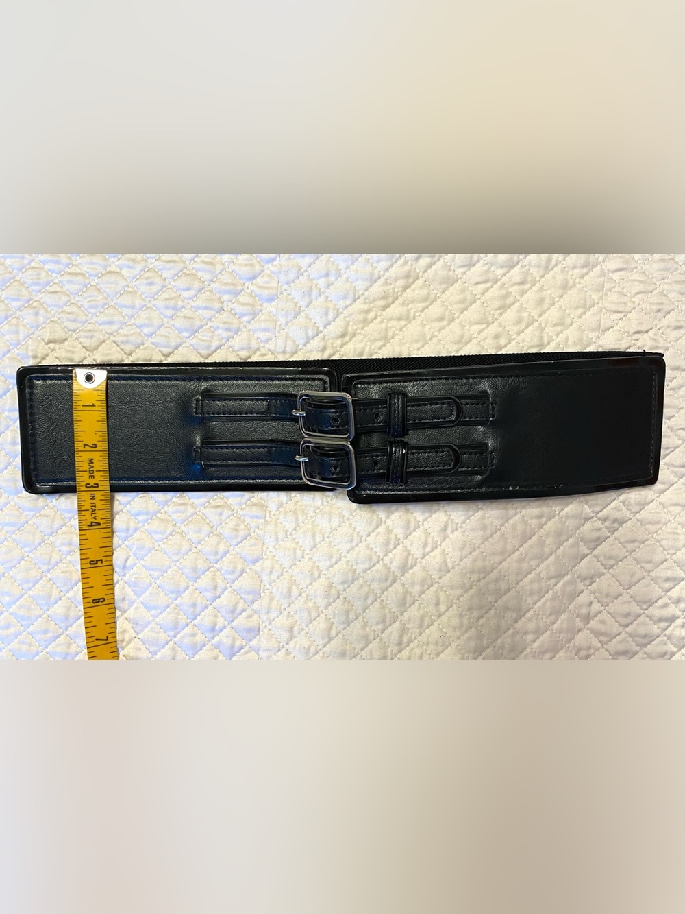 Womenโs Black double -Buckle Waist Belt